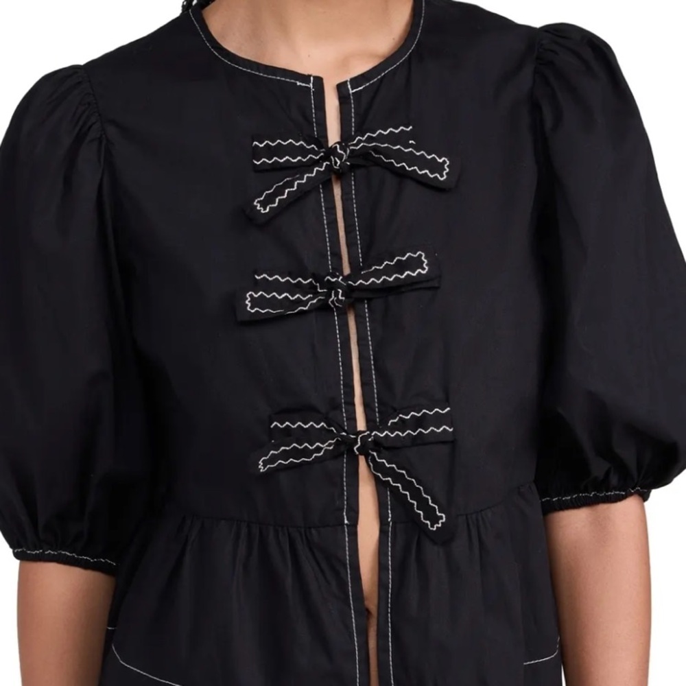 Black Puff Sleeve Top